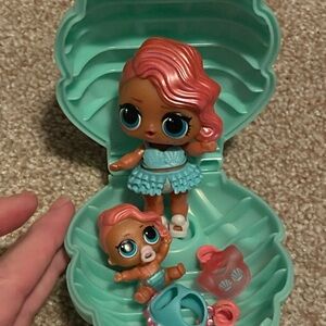 LOL dolls.  Excellent condition